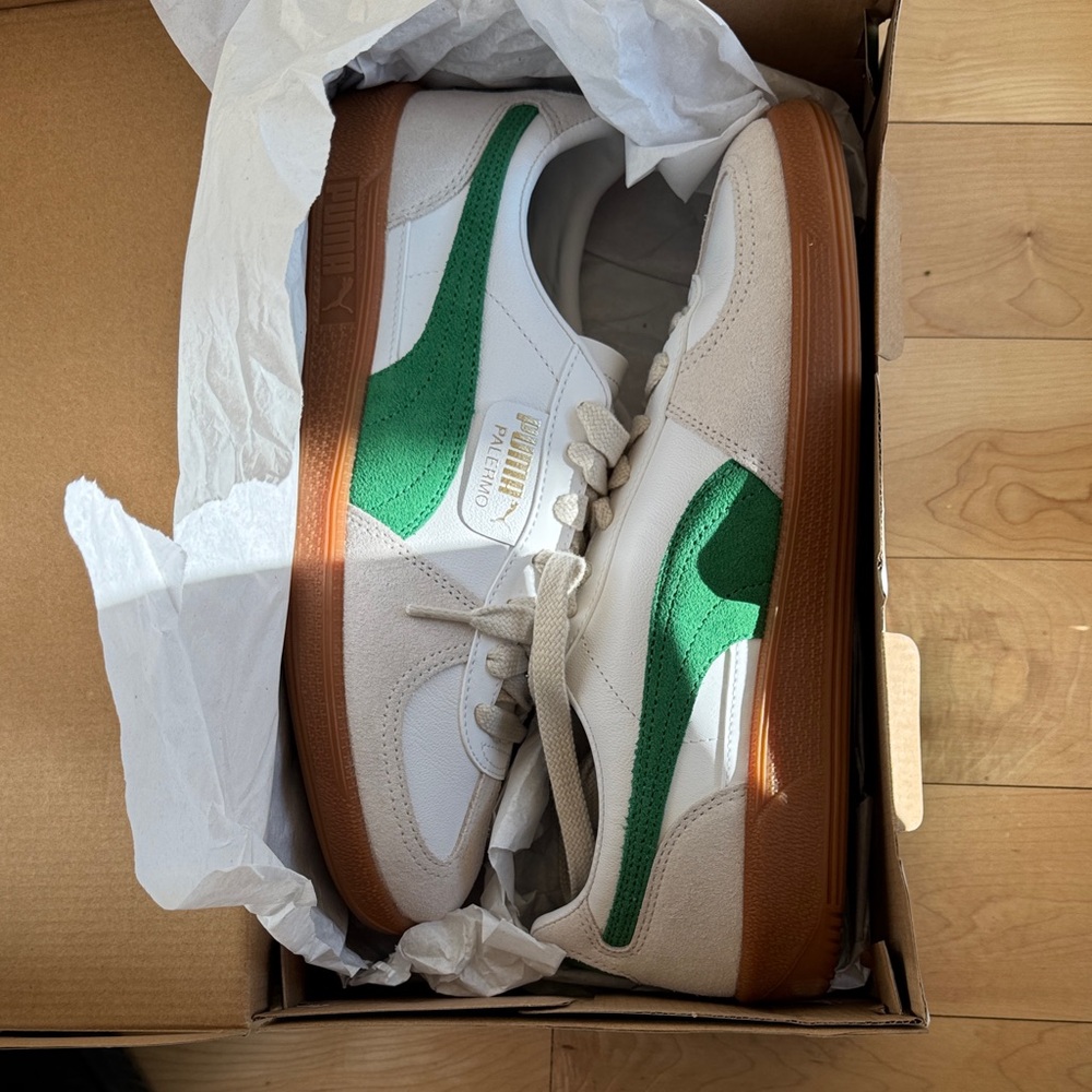 Puma Men's White and Green Sneakers with Brown Sole